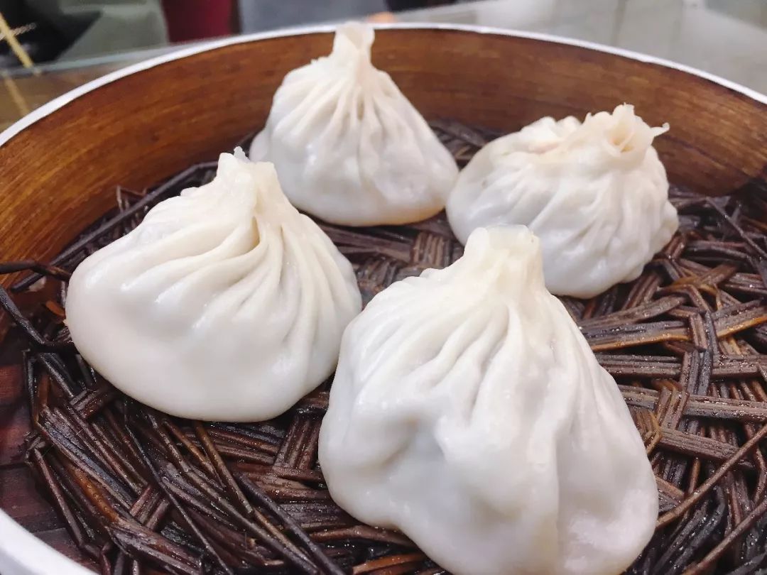 香铺营，一个与德基一街之隔的地方