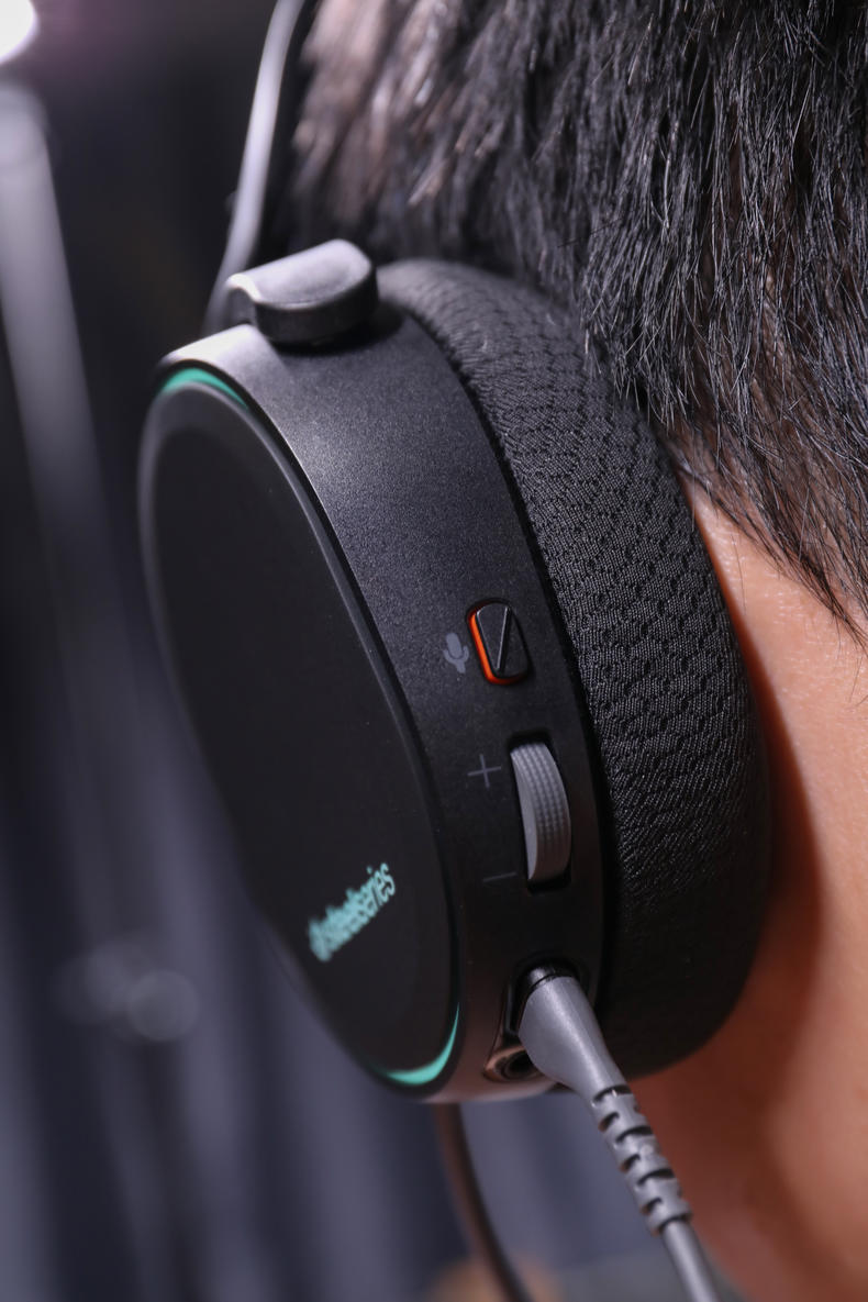 赛睿steelseriesarctisprowireless,赛睿耳机arctis系列