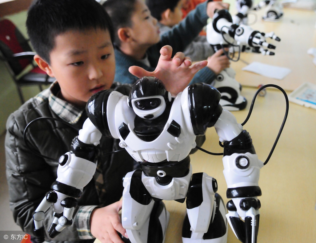 机器人教育的弱点,机器人教育有前景吗