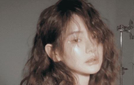 戚薇改版,戚薇变脸抖音