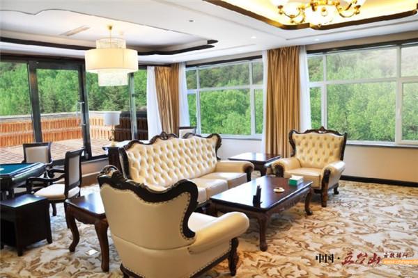 五台山友谊宾馆停车,五台山友谊宾馆离岱螺顶多远