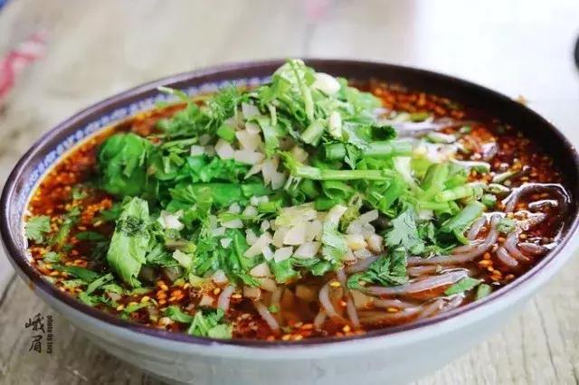 带着女生去峨眉山,带着女友穷游