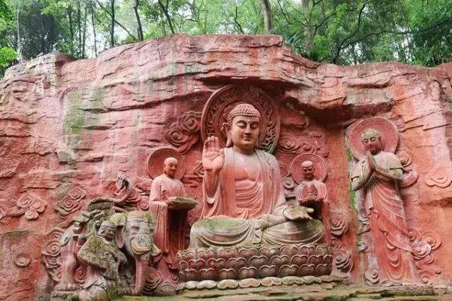 带着女生去峨眉山,带着女友穷游