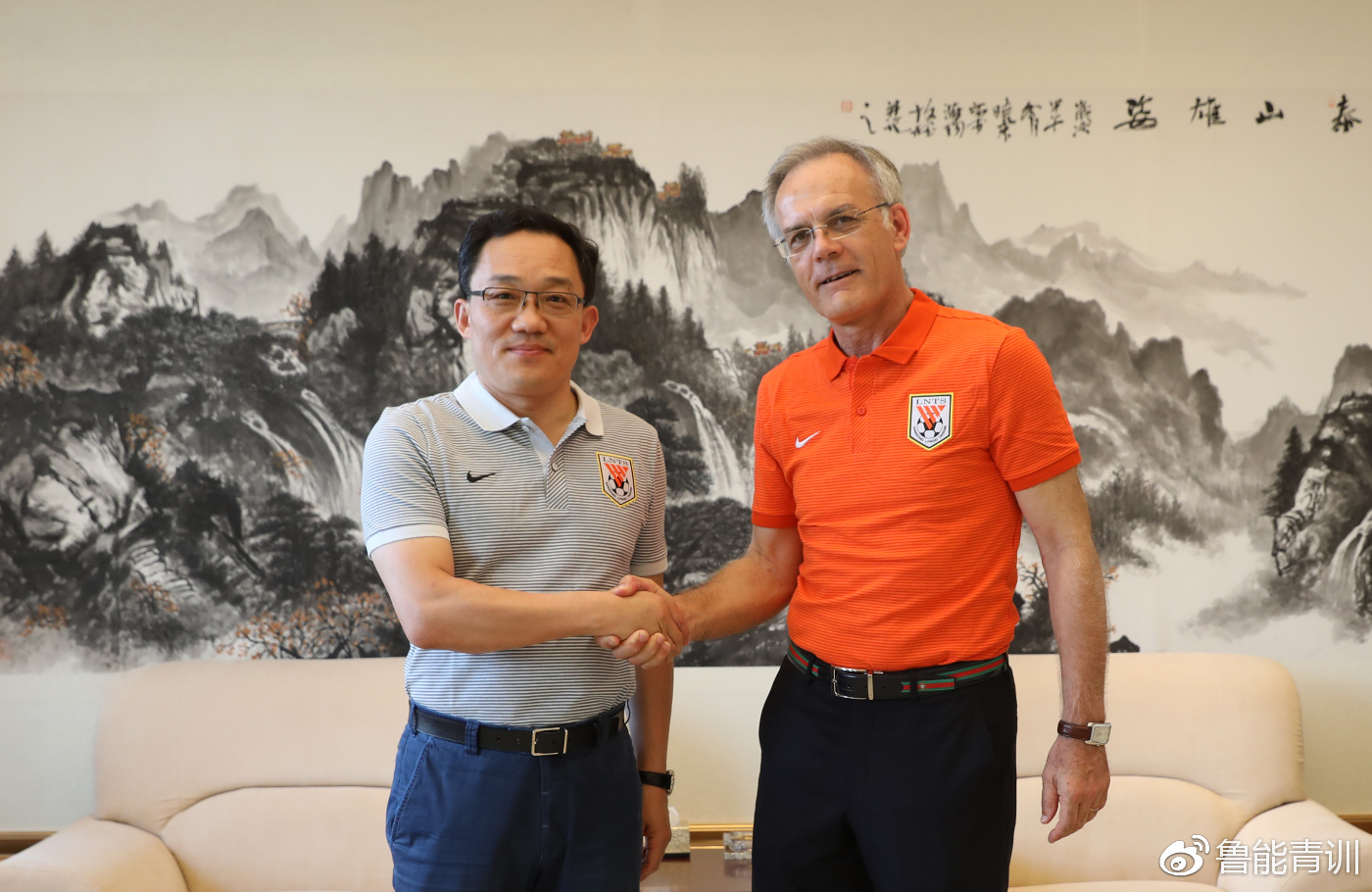 c罗恩师出任中国国足主帅,穆里尼奥当过c罗教练吗