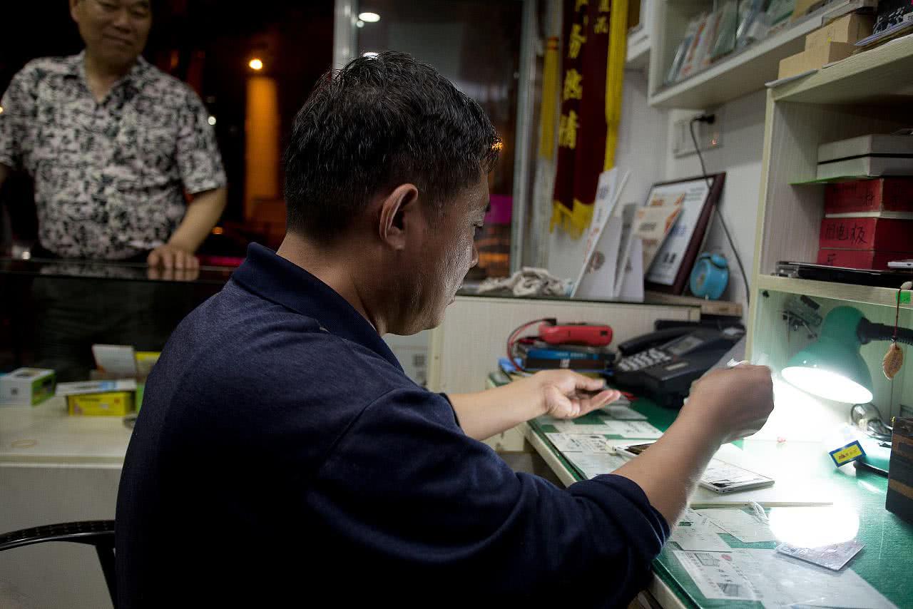 为什么手机修了很难用,为什么手机修过后不值钱