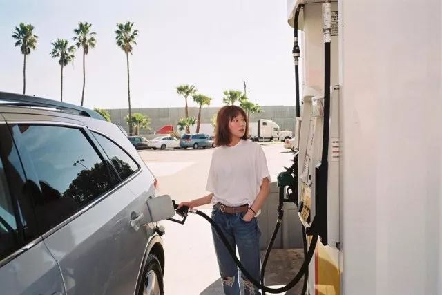 褐眼女孩完整版,褐眼女孩中文版