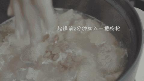 猴头菇山药枸杞排骨汤功效,猴头菇排骨和什么煲汤最养胃