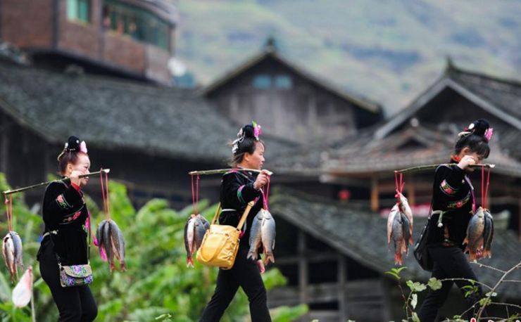 「诗词原创」罗武第｜村趣—乐隐柴门云涧度草鸡卧暖饮霞阳