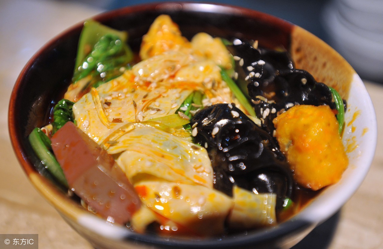 经常吃麻辣烫的危害的视频,麻辣烫为什么不健康