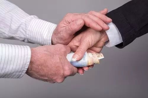 赚钱与挣钱的本质区别是什么,如何理解挣钱和赚钱