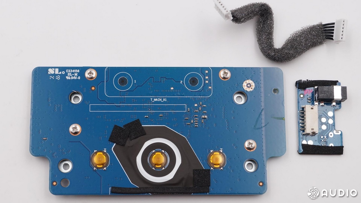 天猫精灵智能音箱boom拆解,天猫精灵智能音箱x3和X6对比