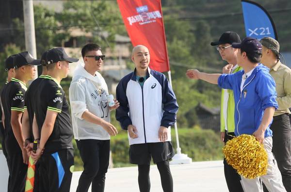 极限挑战演唱会搞笑,极限挑战夺龙珠