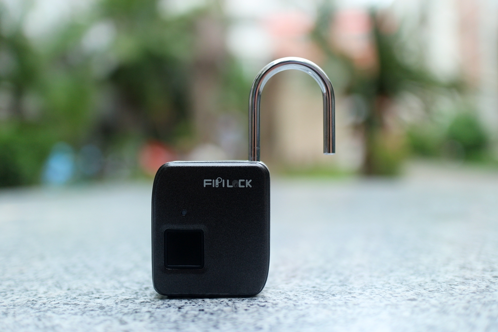 一指即开的指尖魔法沃圣指纹锁体验