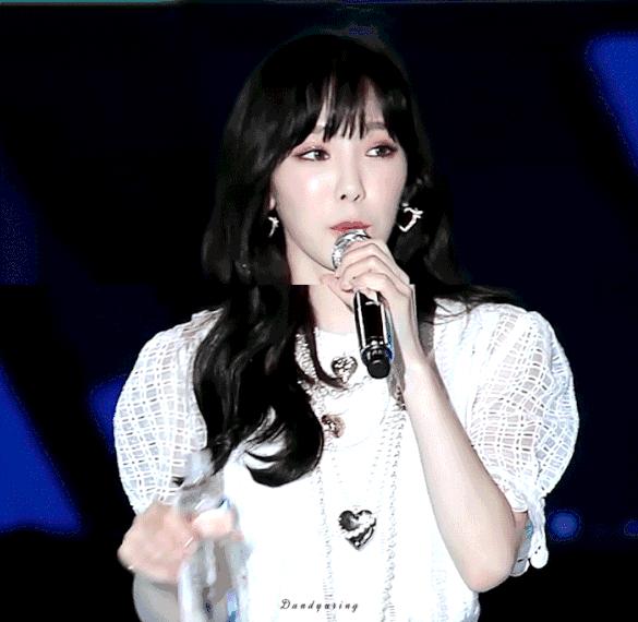 越晒越白可以做素颜霜的泰国防晒Atreus牛奶防晒喷雾真假鉴别