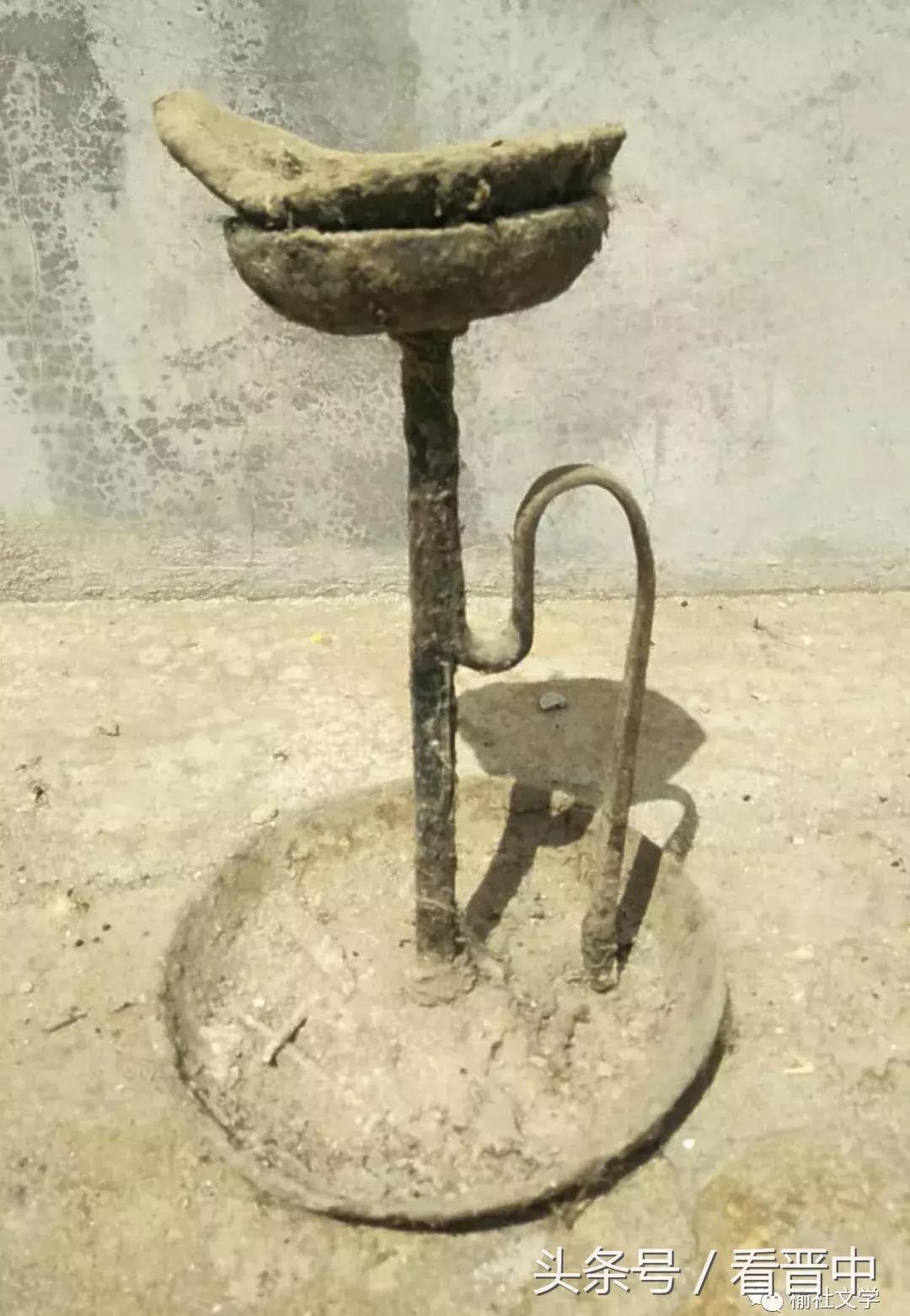 历史记忆的煤油灯图像,煤油灯下的记忆