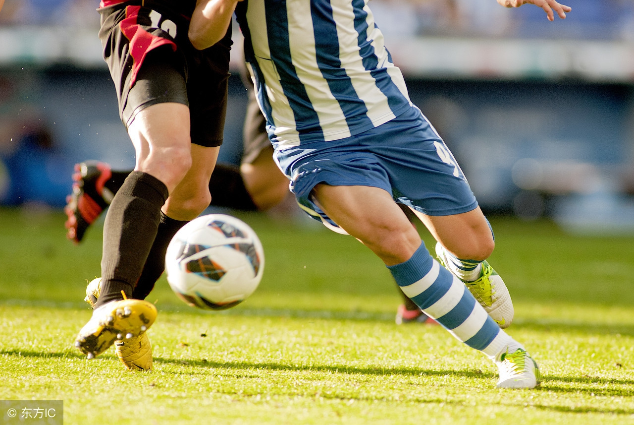 用纸板做足球游戏机,自制迷你足球卡牌桌游