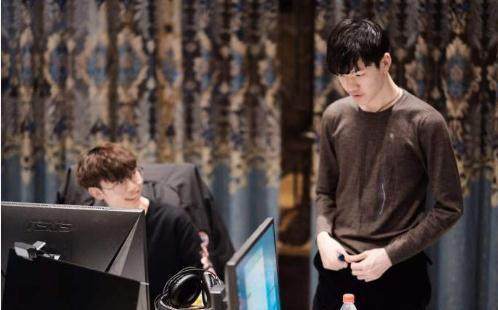 绝地求生17shou哪里直播,绝地求生17shou神级队友