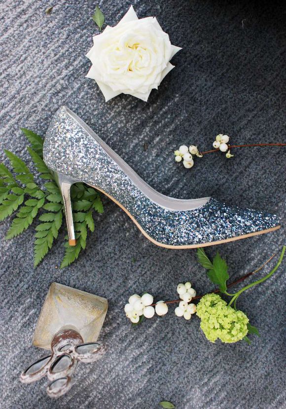 婚礼当天要准备几双鞋,参加婚礼的衣服和鞋子