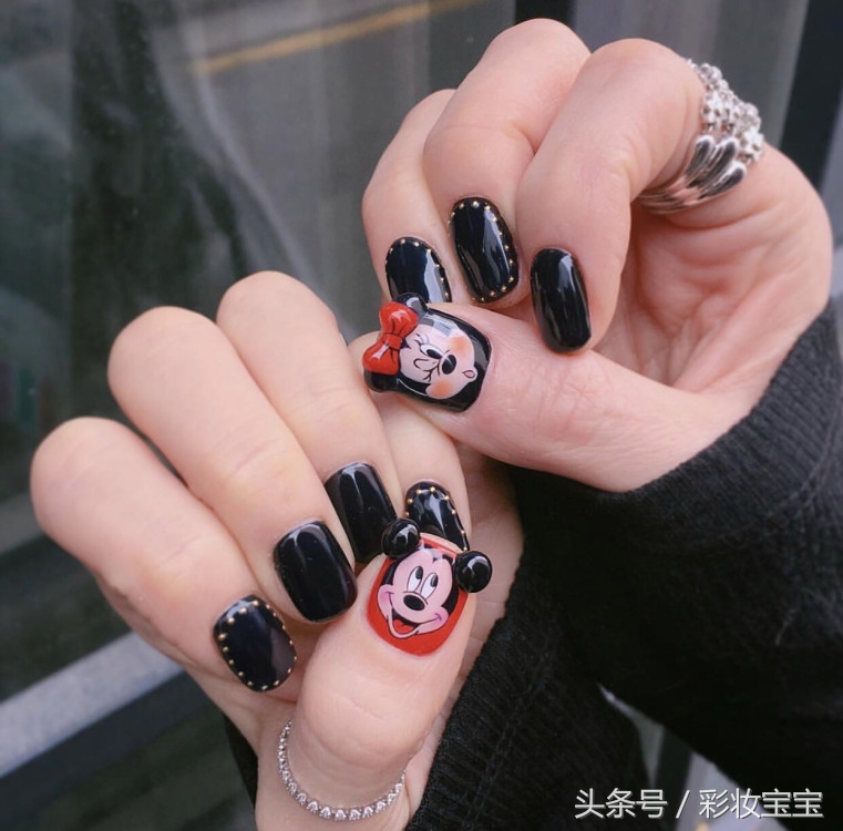 今年最流行的韩式美甲图,今年流行的韩式美甲图片