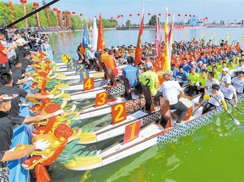 萌哭熊猫,萌哭2017新生大熊猫宝宝齐亮