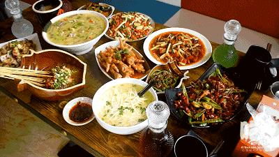 去晚1分钟排队2小时！这成都火到昆明的餐馆，店名竟误导了无数人