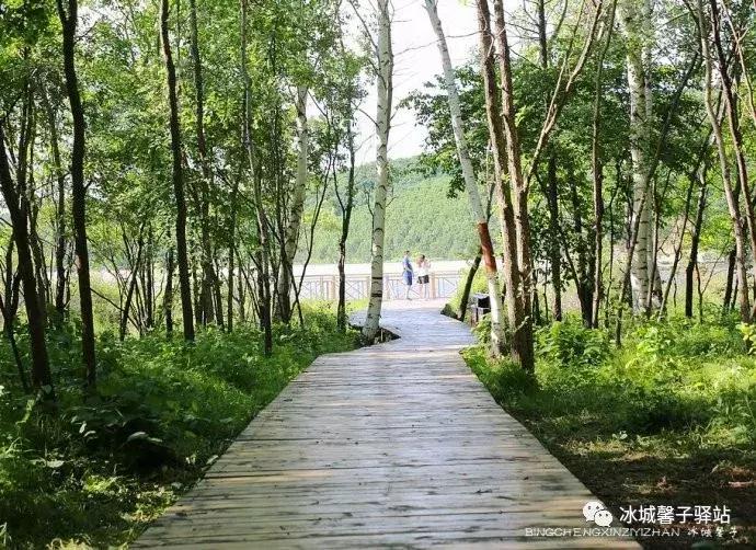 有一处叫世外桃源的地方,有一个地方是世外桃源