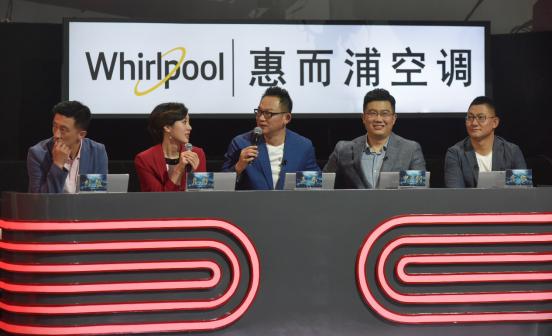 足球比赛直播现场解说员,足球五大联赛解说视频直播