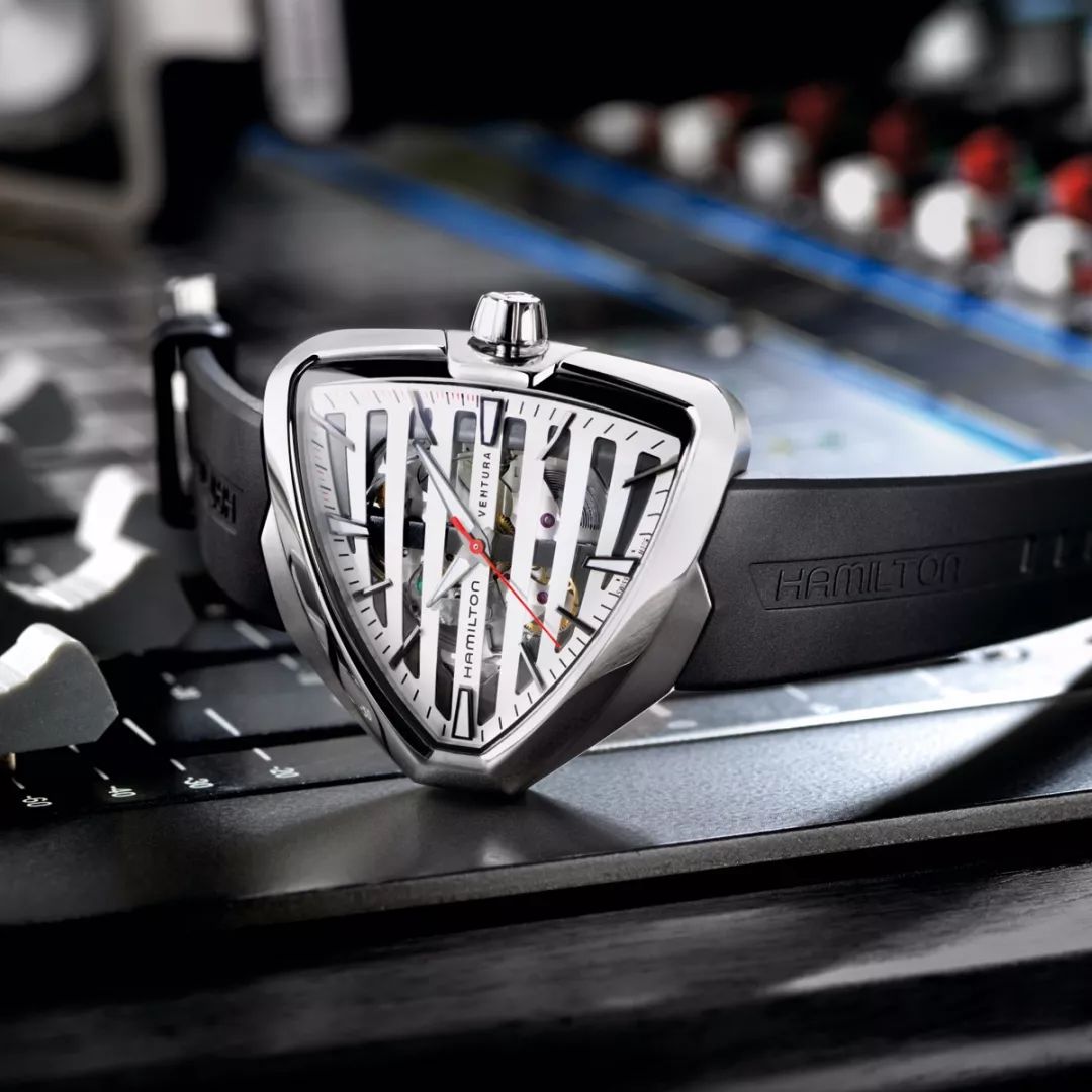 浪琴康卡斯男表万元内,一万左右男表除了浪琴还有啥