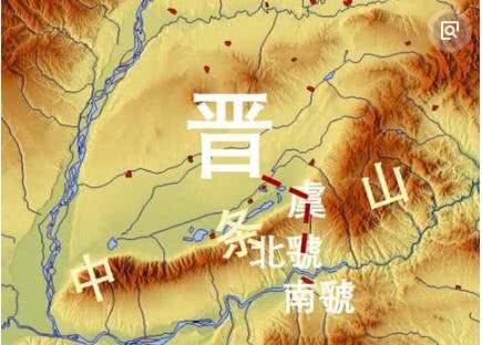 农村小伙发现一座古墓寻宝,农村小伙闯入深山发现墓