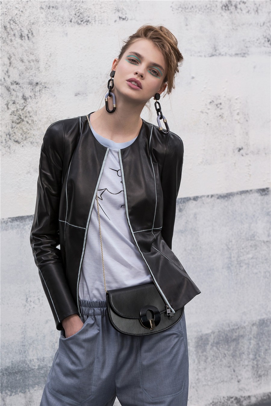 giorgioarmani女装风格,意大利奢侈品牌giorgioarmani