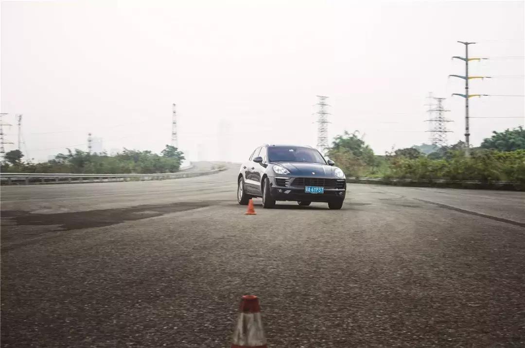 印在骨子里的运动AZENISFK510SUV轮胎