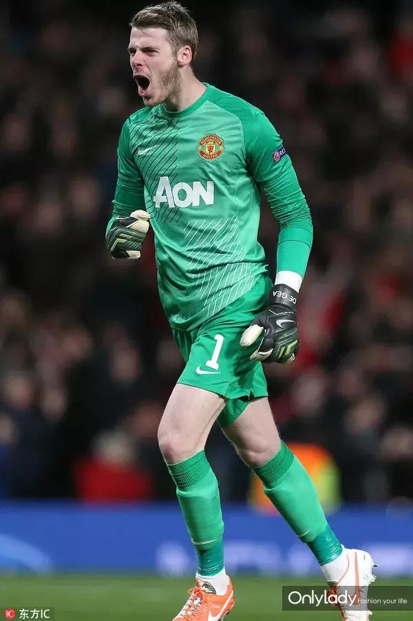 文明观球，给你心目中的世界杯巨星太太团排个名吧！