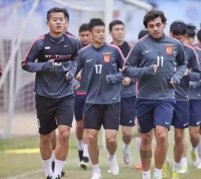 世界杯开幕泳装,球星穿phantom