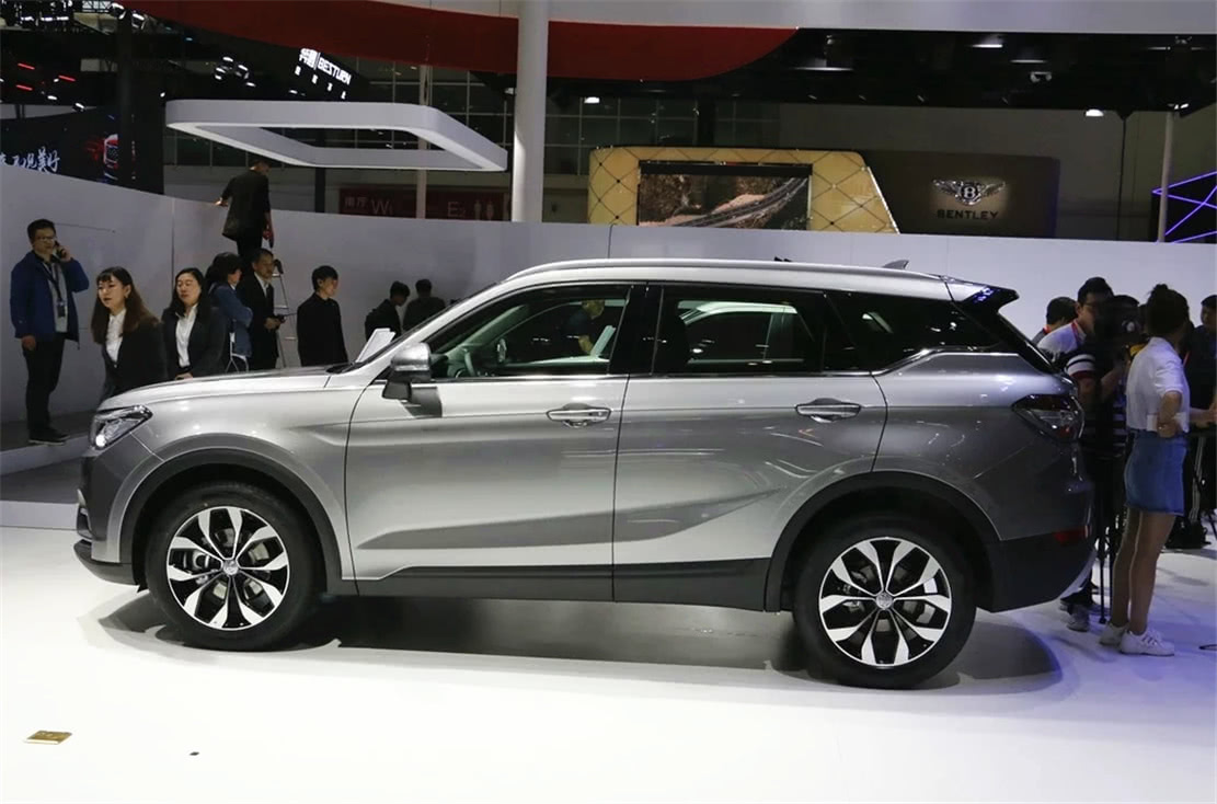 哈弗h6长安cs75plus瑞虎8博越,新款和老款博越哪个销量更好