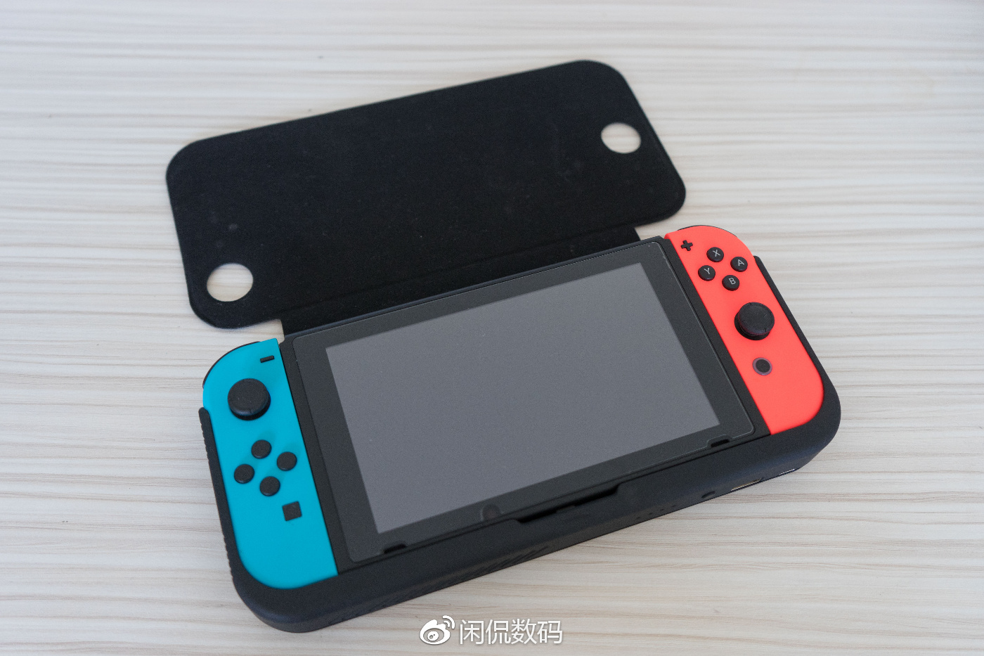 switch倍思轨道收纳包评测,switch带壳后收纳包推荐