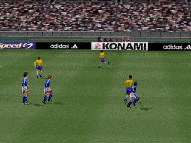 曾经与现在的实况足球,20年前陪你踢球