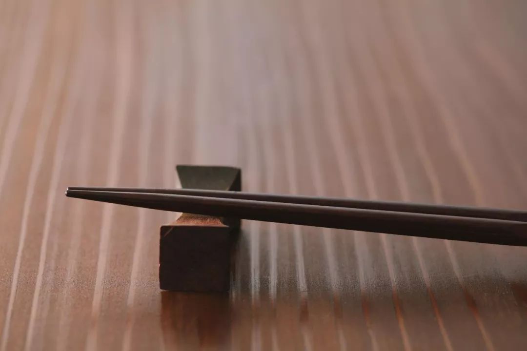 它的毒性是*霜砒**的68倍，开水煮不死！你家厨房可能也有