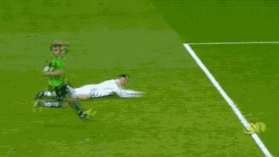 06世界杯意大利假摔,姆巴佩18世界杯假摔