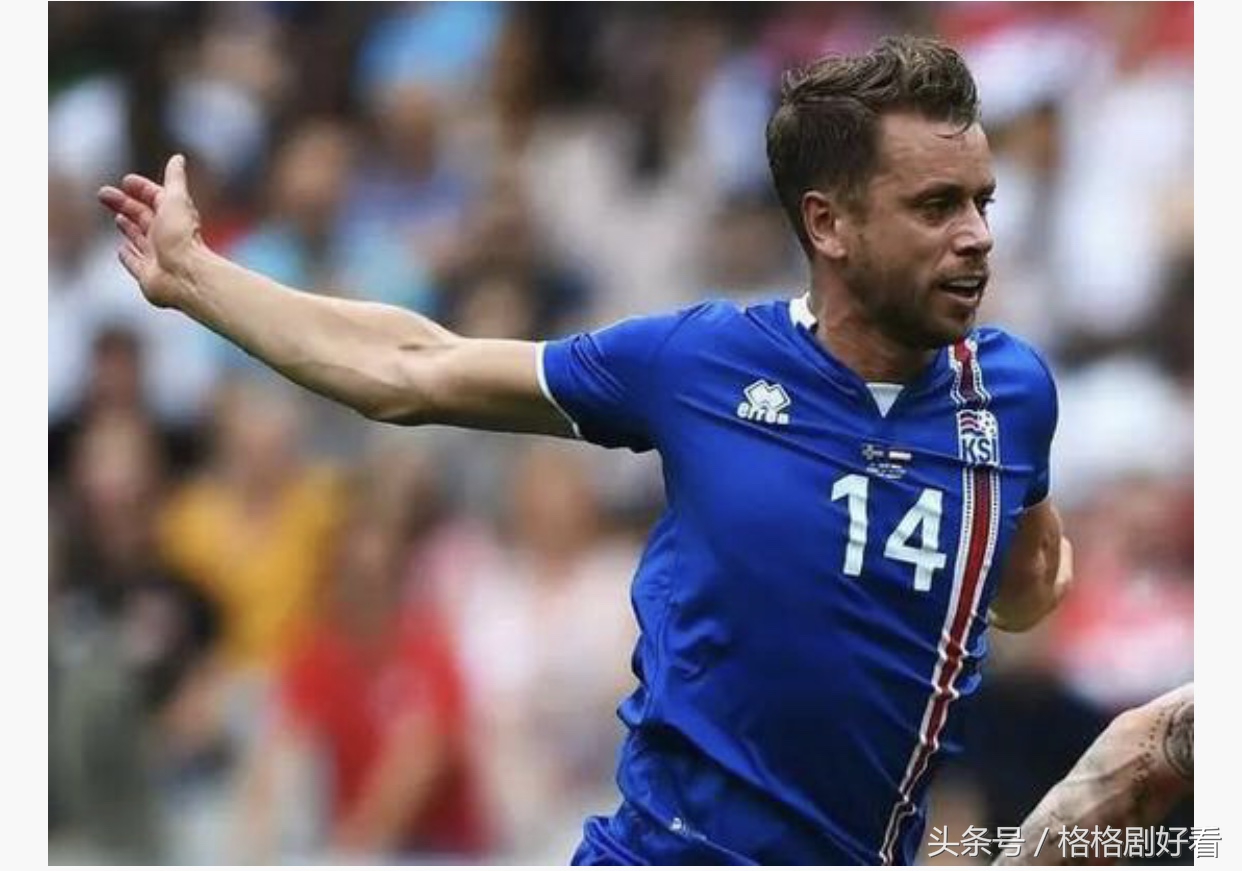 马丁内斯扑出法国队点球梅西反应,世界杯门将扑救阿根廷