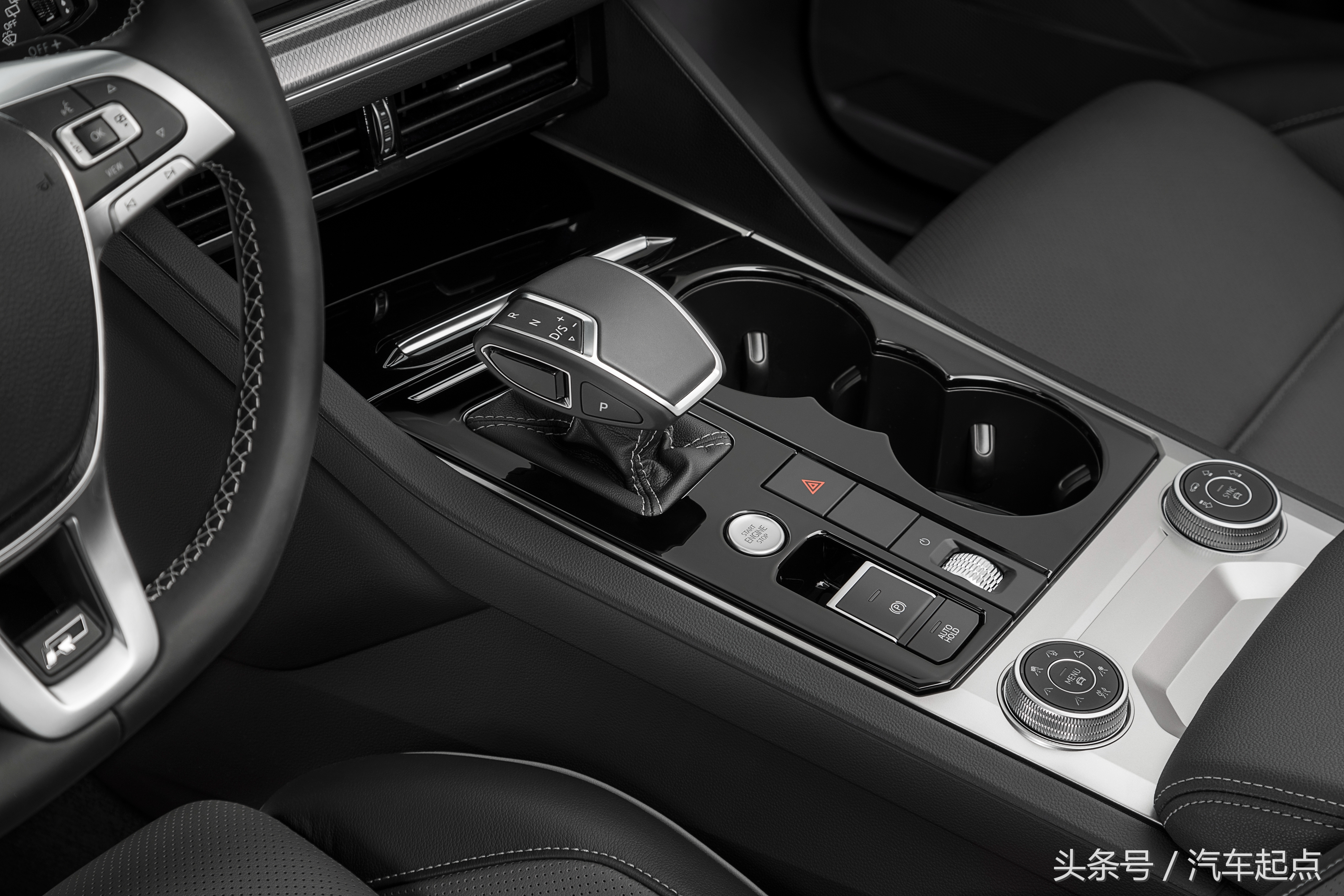 没有旗舰可选的车子,大众途锐为什么被称为硬核旗舰