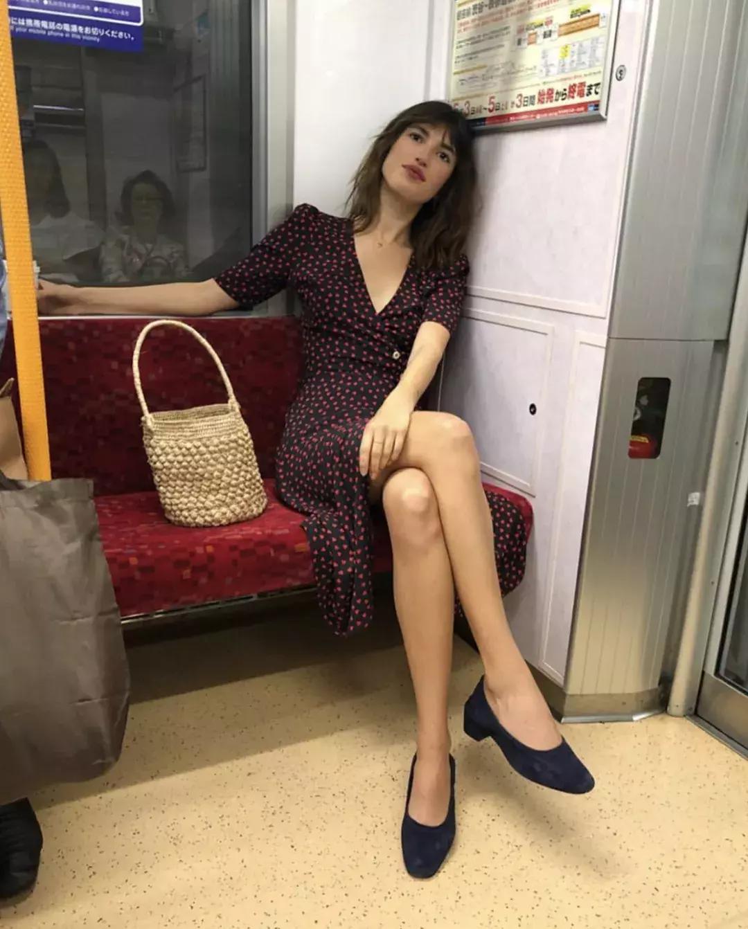 夏天漂亮的裙子40岁女人,40条适合夏天的裙子