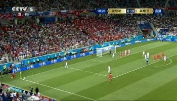 英格兰队长转投死敌擅长头球,英格兰队长踢飞点球