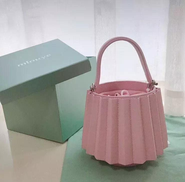 撞款大牌包包尴尬,撞包为什么尴尬