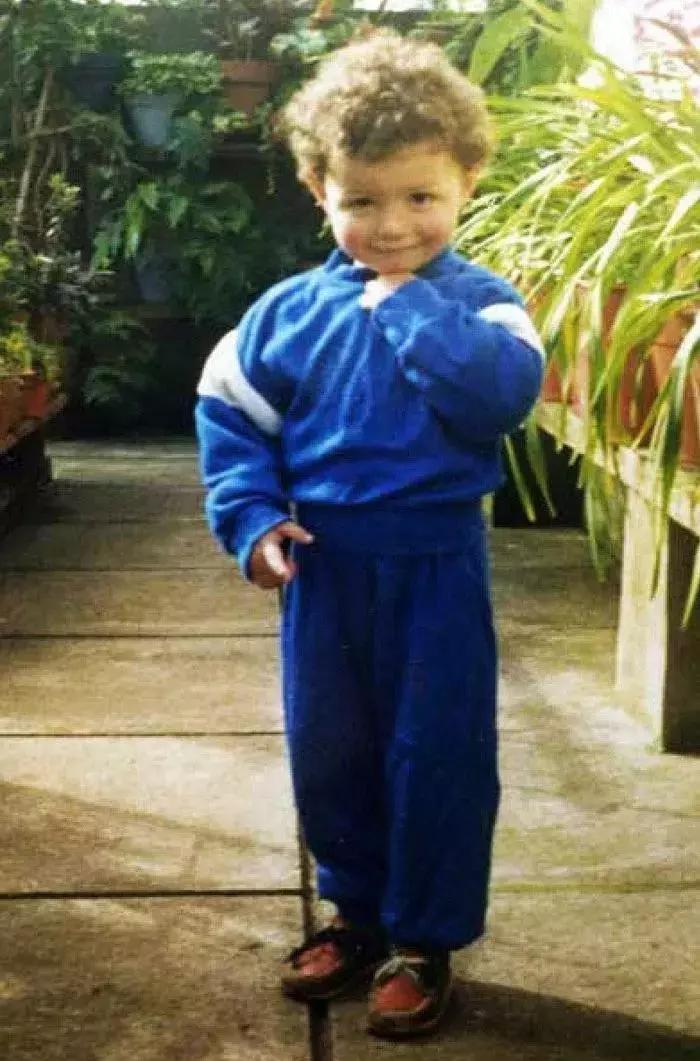 37岁的c罗满眼都是18岁时的自己,33岁的c罗创造了什么奇迹