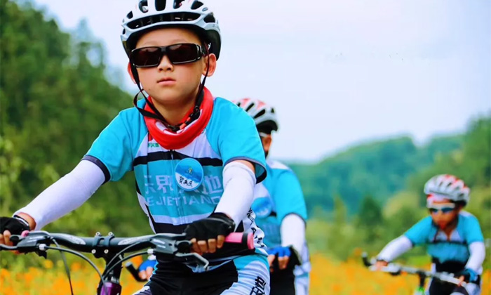 世界杯足球夏令营带你体验俄罗斯世界杯