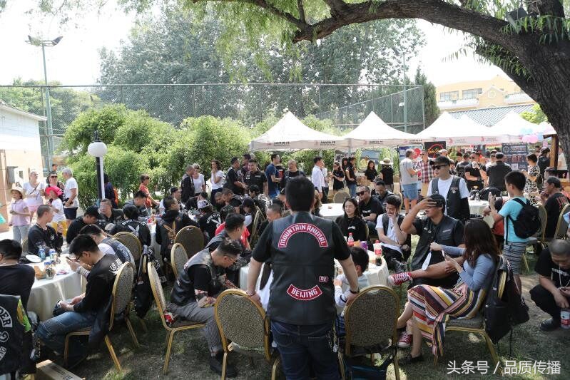 每人被俱乐部认可,哈雷俱乐部才能被社区认可,骑车、公益、成熟