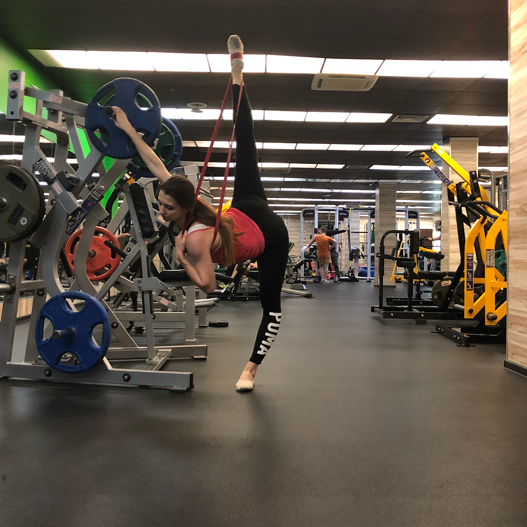 每周工作日早上健身房锻炼计划,上班族应该如何健身房锻炼身体