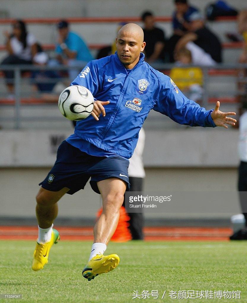 06年世界杯宣传nike,世界杯最火的足球鞋