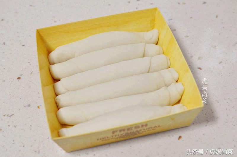 不用水，发的好，出膜快，奶香浓郁，公认的经典款面包