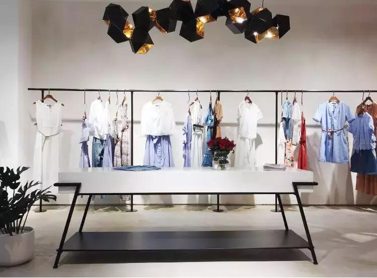 现在最火的国内女装品牌有哪些,中国最受欢迎的十大品牌女装